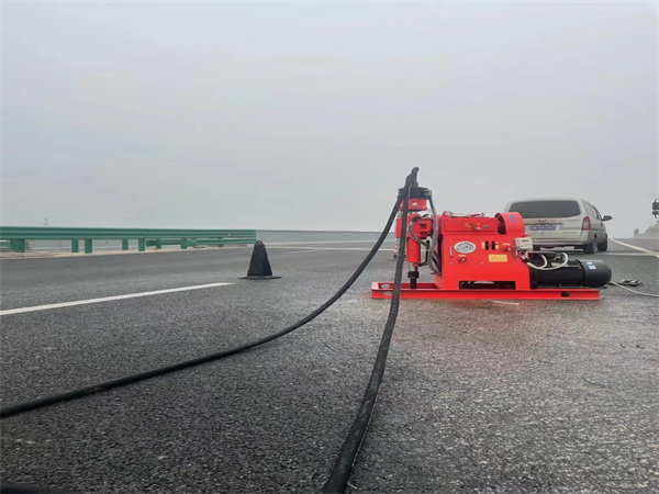 薛城马路路基路面开裂下沉注浆加固灌浆